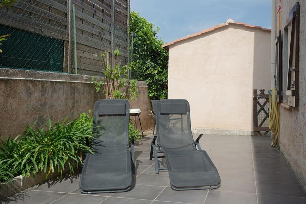 Appartement En Rez De Jardin Et Terrasse Ds Villa Hyères Zewnętrze zdjęcie