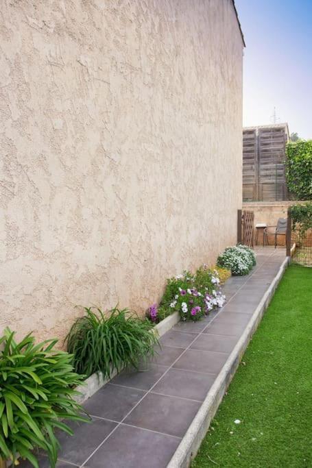 Appartement En Rez De Jardin Et Terrasse Ds Villa Hyères Zewnętrze zdjęcie
